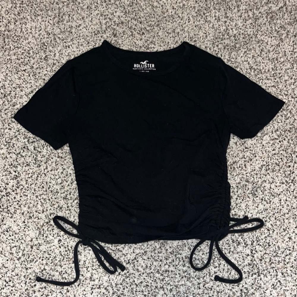 Hollister baby tee with sinched sides